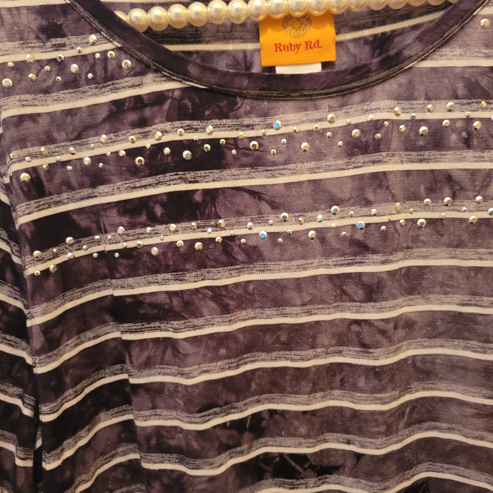 Stylish Ruby Rd. Top - image 2